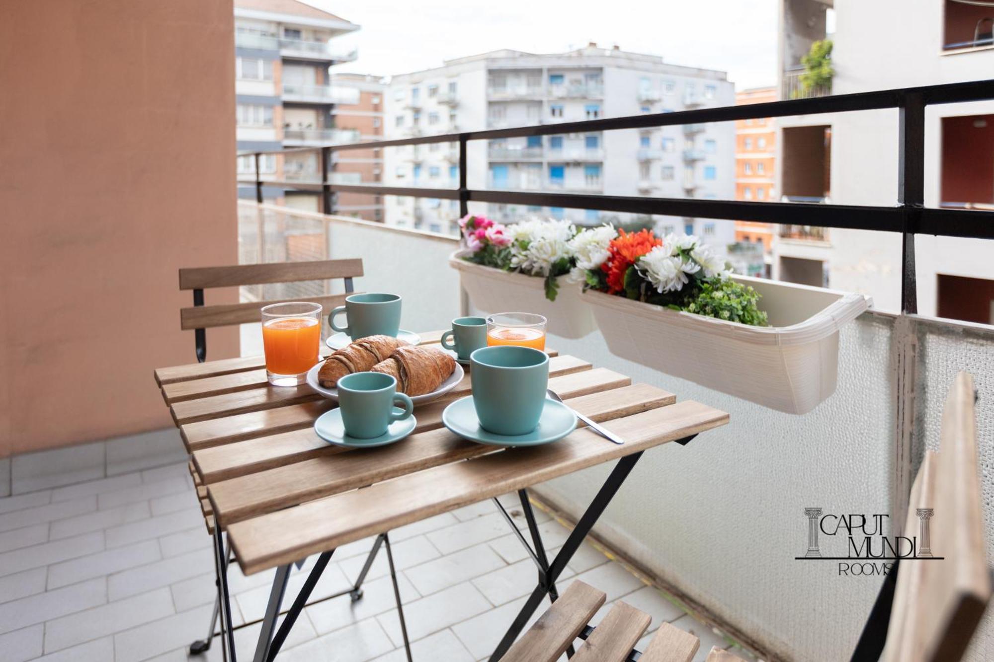 Caput Mundi Rooms - 100Mt To Metro A, Terrace, A-C, 15 Min To Center Roma Ngoại thất bức ảnh
